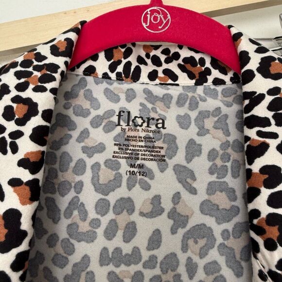 Flora by Flora Nikrooz Women’s Medium Leopard 2 Piece Pajama Set - Picture 2 of 8